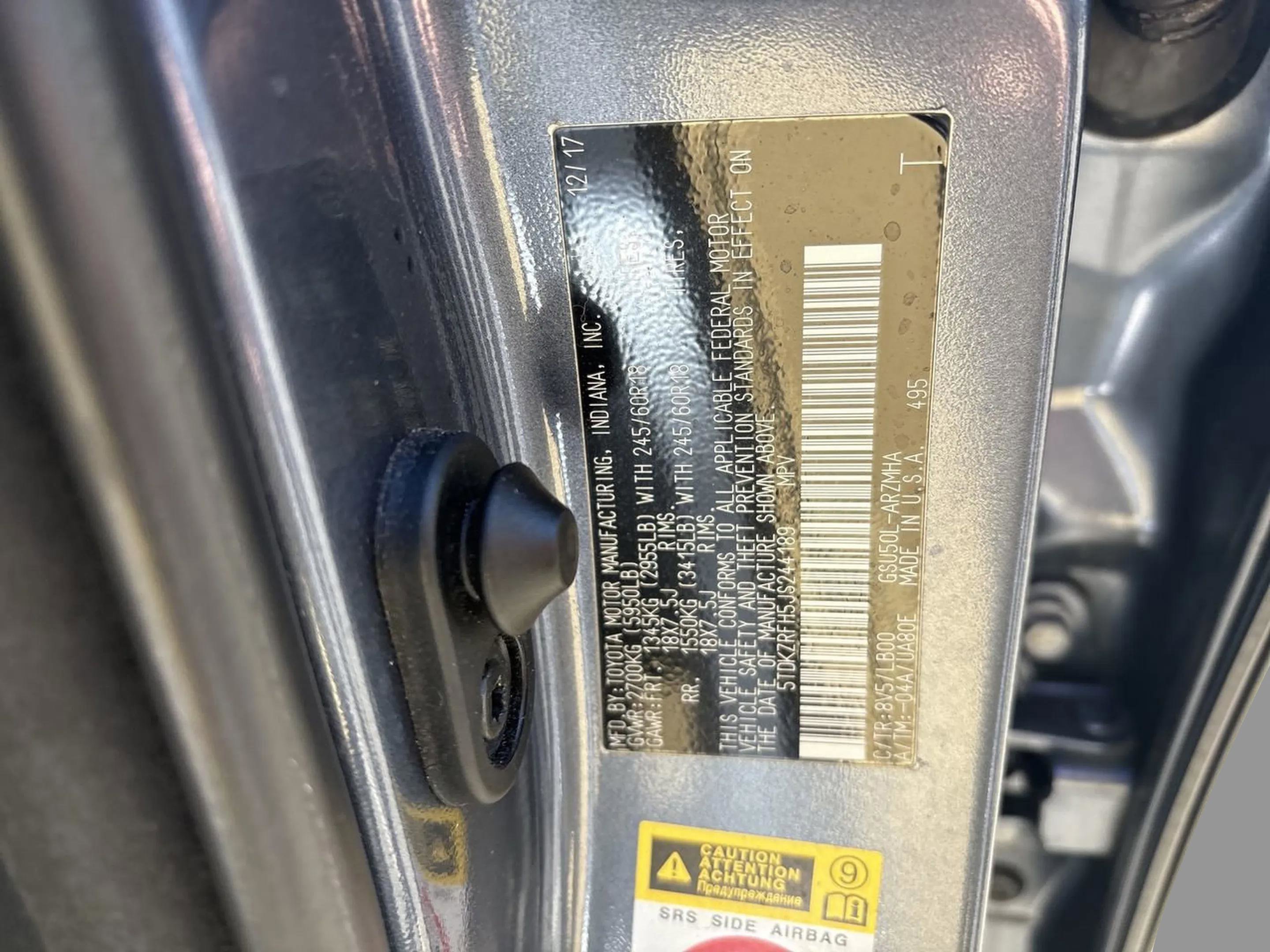 Used 2018 Toyota Highlander SE image 31