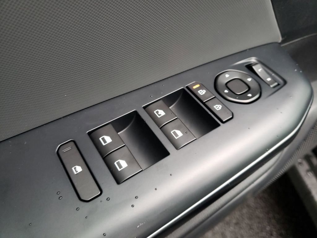 New 2025 Kia K4 LXS image 16