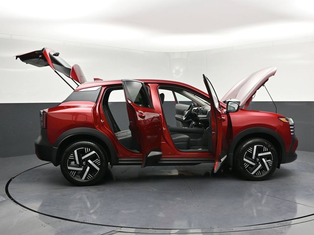 Used 2025 Nissan Kicks SV w/ Interior Electronics Package image 33