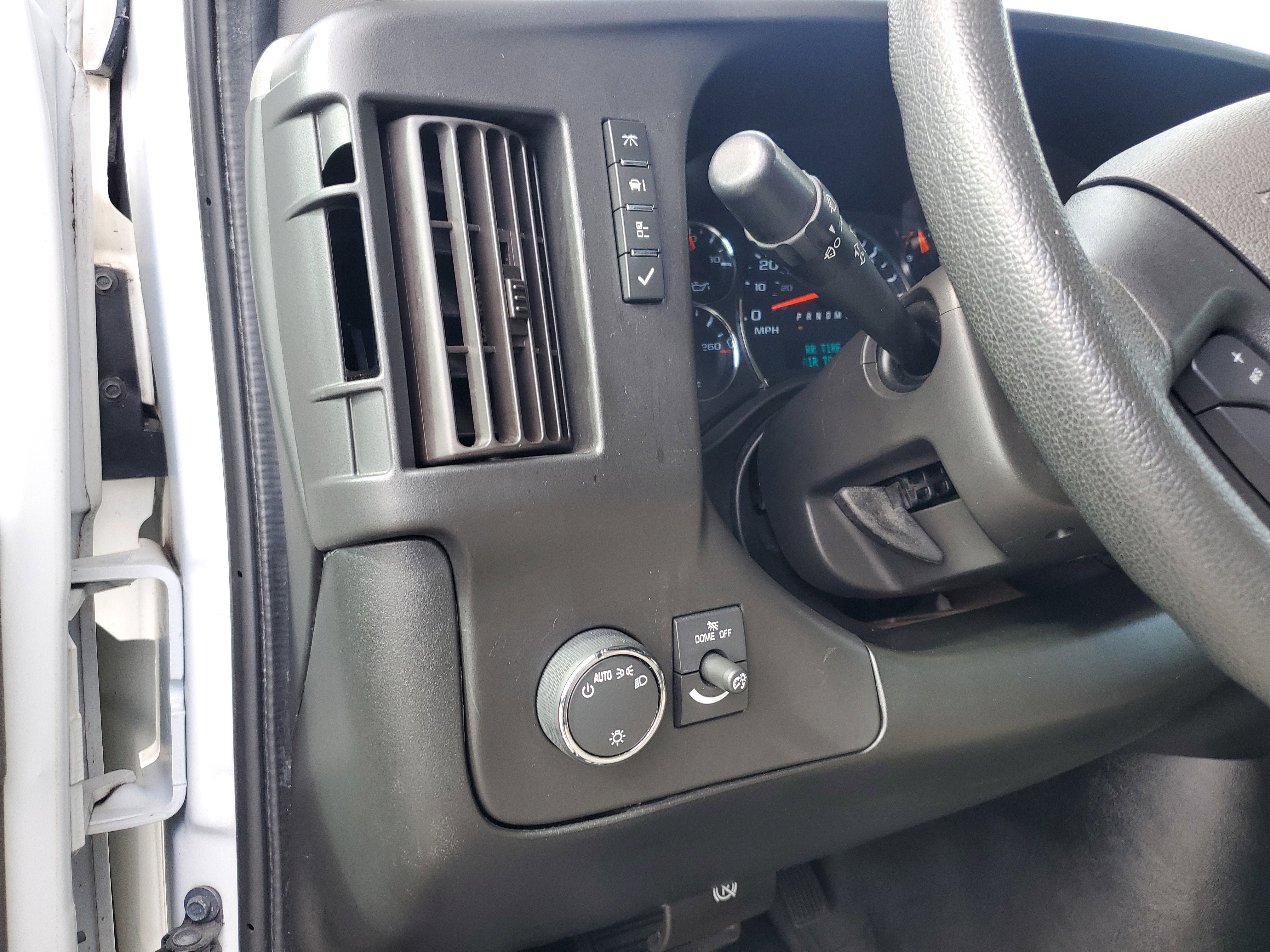 Used 2020 Chevrolet Express 3500 LT w/ LT Preferred Equipment Group image 23