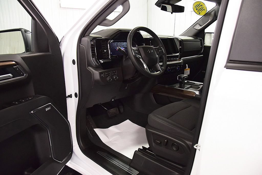 New 2026 Chevrolet Silverado 1500 LT Trail Boss w/ Convenience Package II AWD/4WD image 15