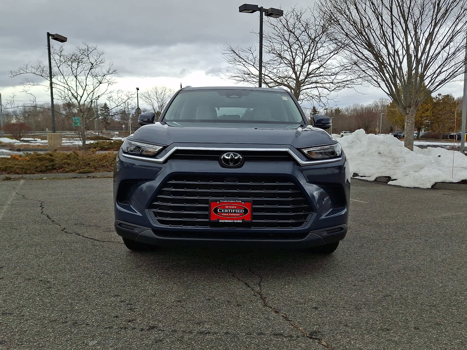 Certified 2024 Toyota Grand Highlander XLE image 2