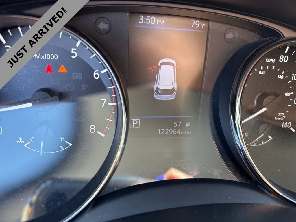 Used 2020 Nissan Rogue SV image 9