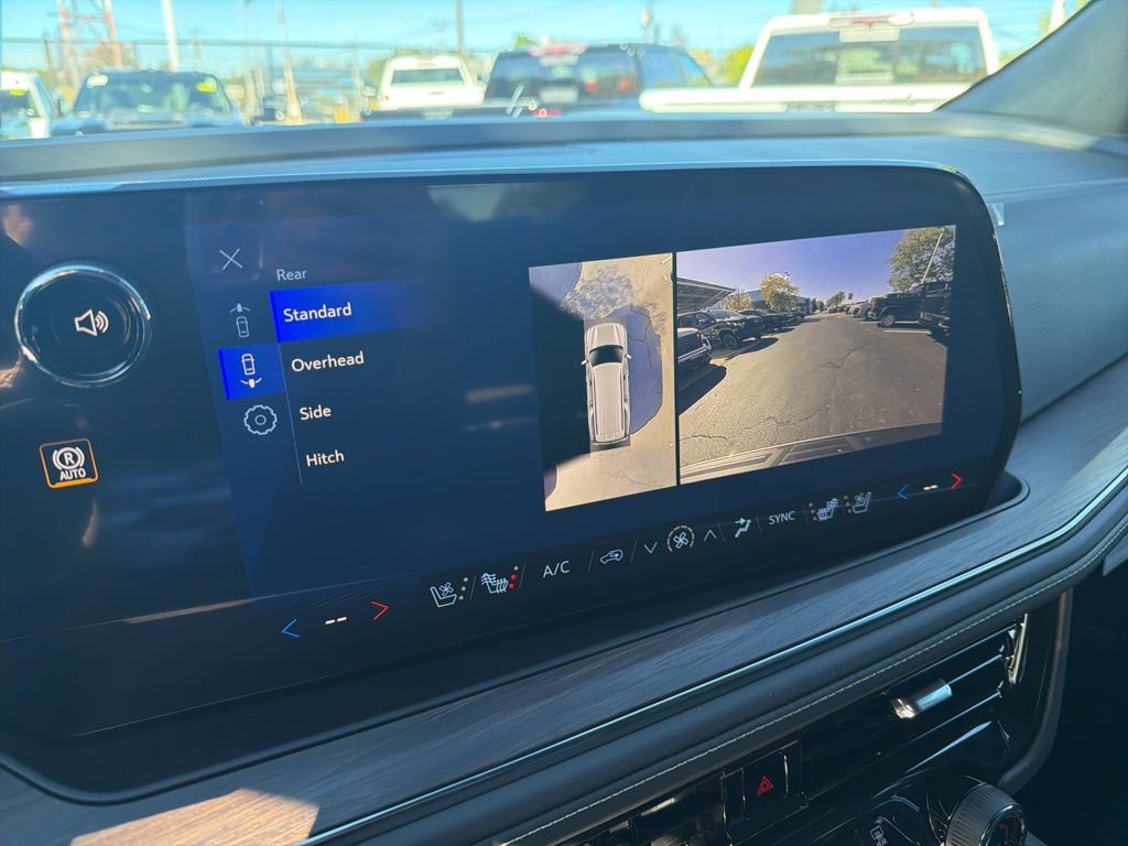 New 2026 Chevrolet Suburban Premier image 14