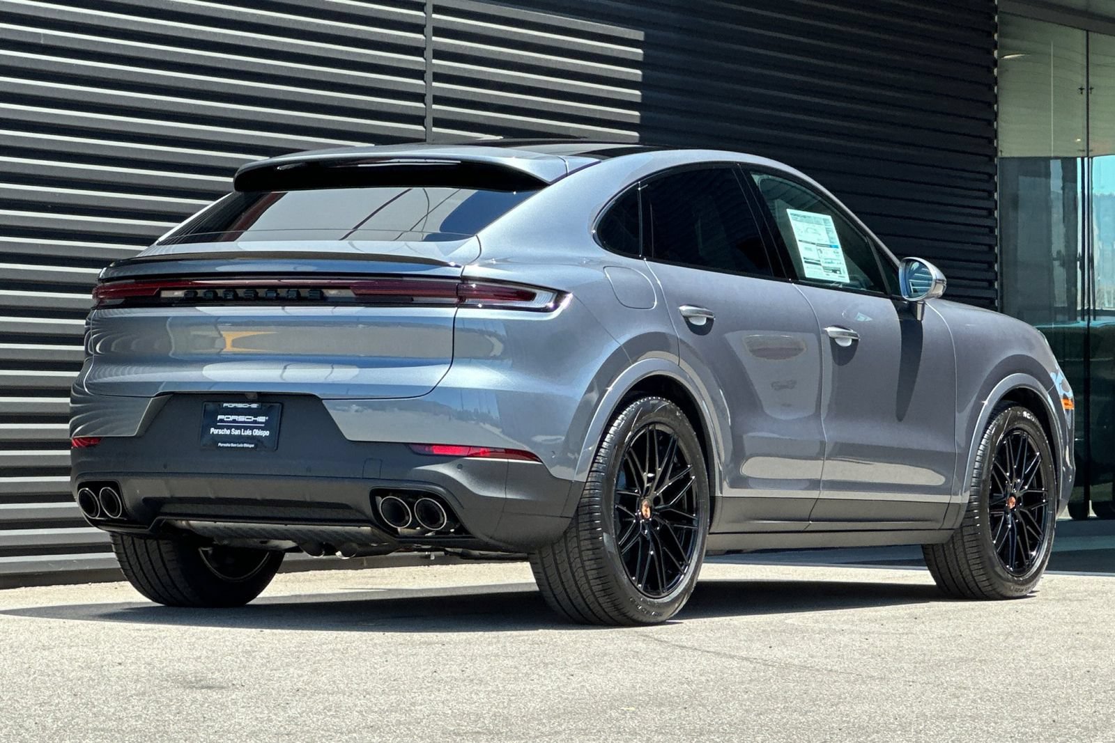 New 2026 Porsche Cayenne Coupe AWD/4WD image 8