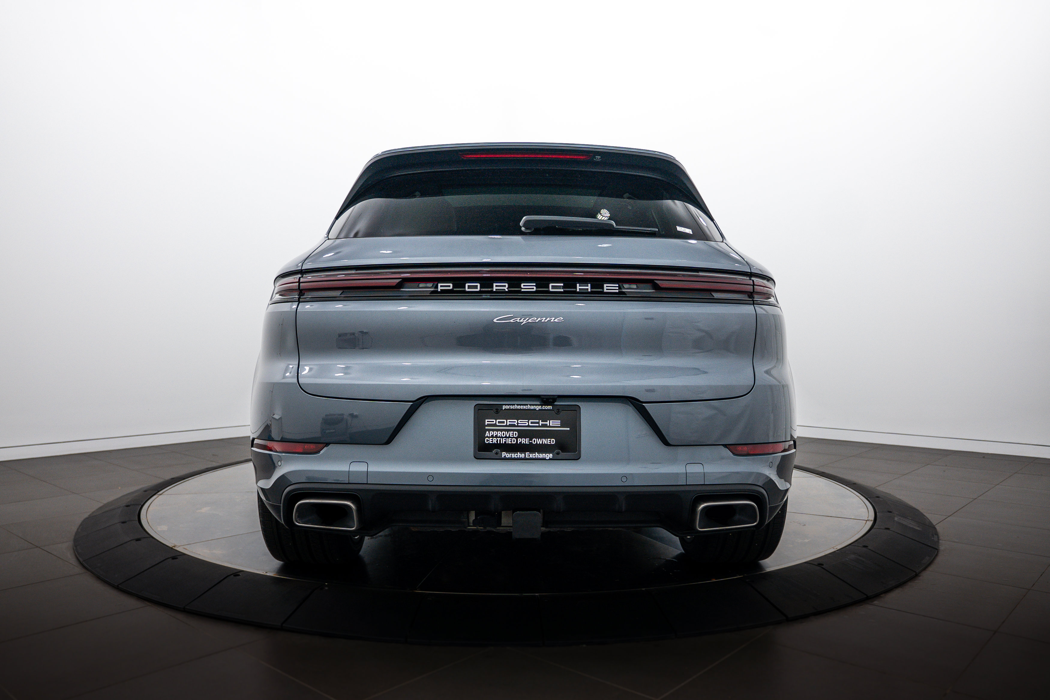 Certified 2026 Porsche Cayenne AWD/4WD image 6