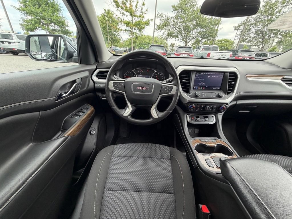 Used 2023 GMC Acadia SLE w/ Driver Convenience Package FWD image 20