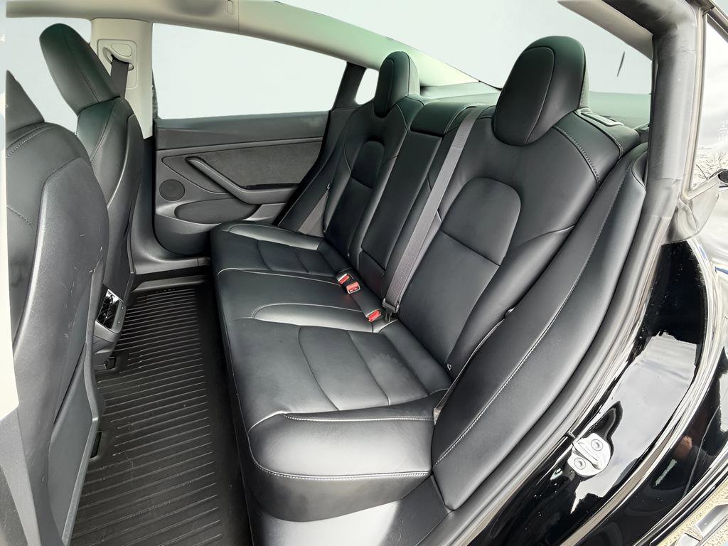 Used 2023 Tesla Model 3 Standard Range image 22