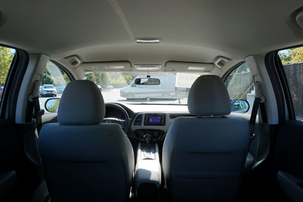 Used 2020 Honda HR-V LX image 67