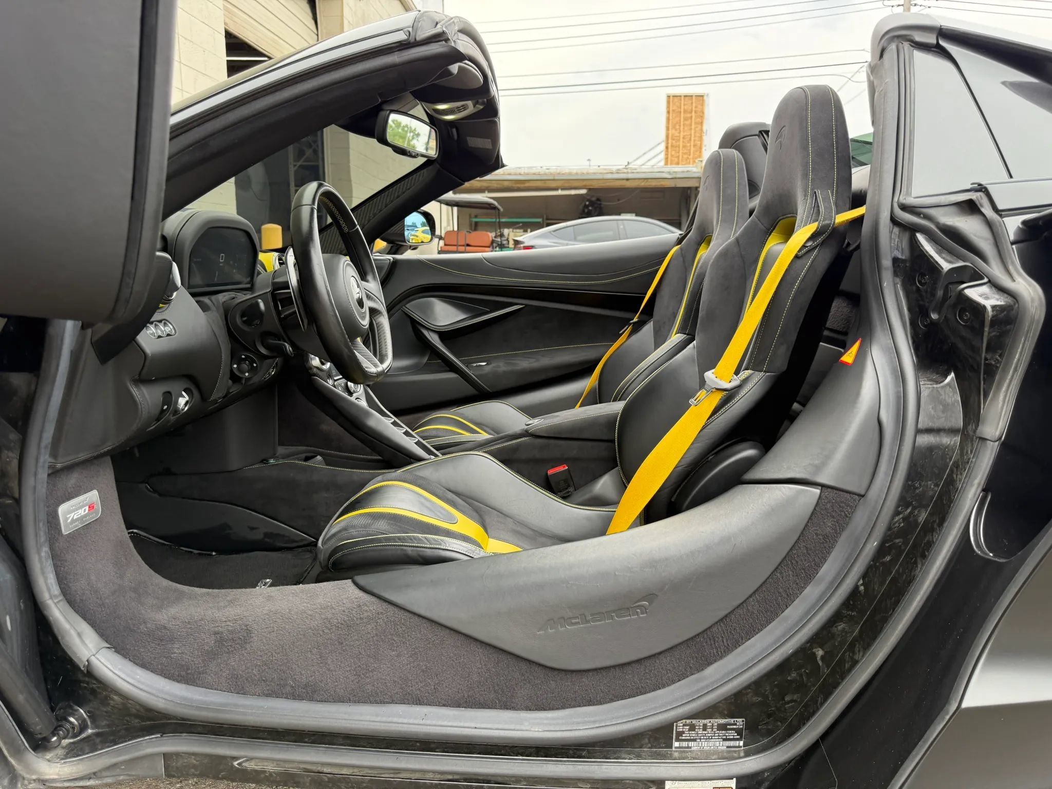 Used 2022 McLaren 720S Performance RWD image 30