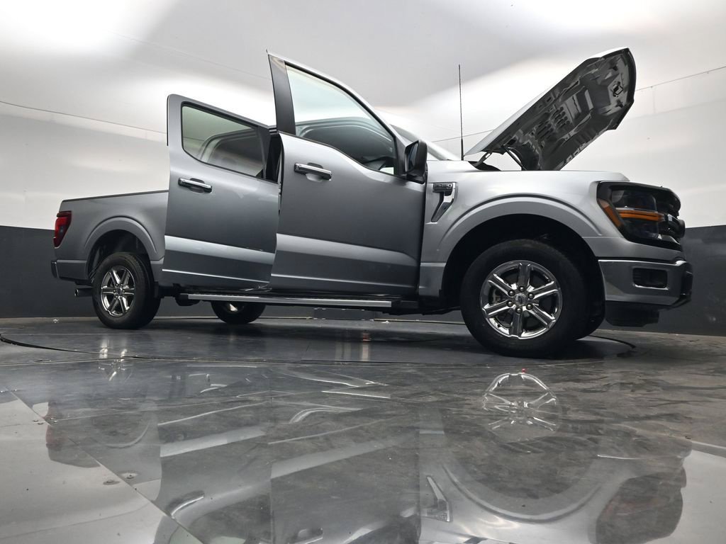 Used 2025 Ford F150 XLT w/ Equipment Group 301A Standard RWD image 49
