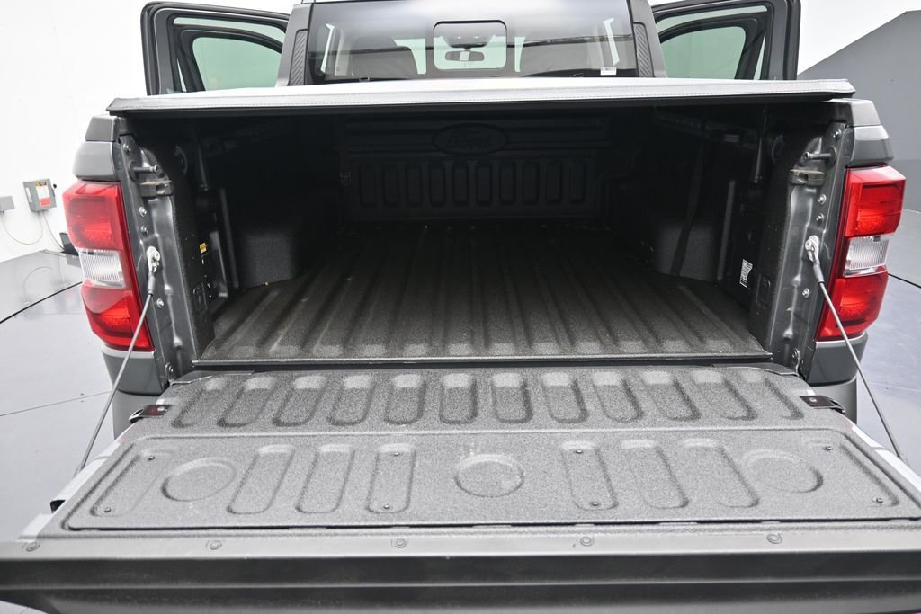Used 2025 Ford Maverick Lariat AWD/4WD image 36