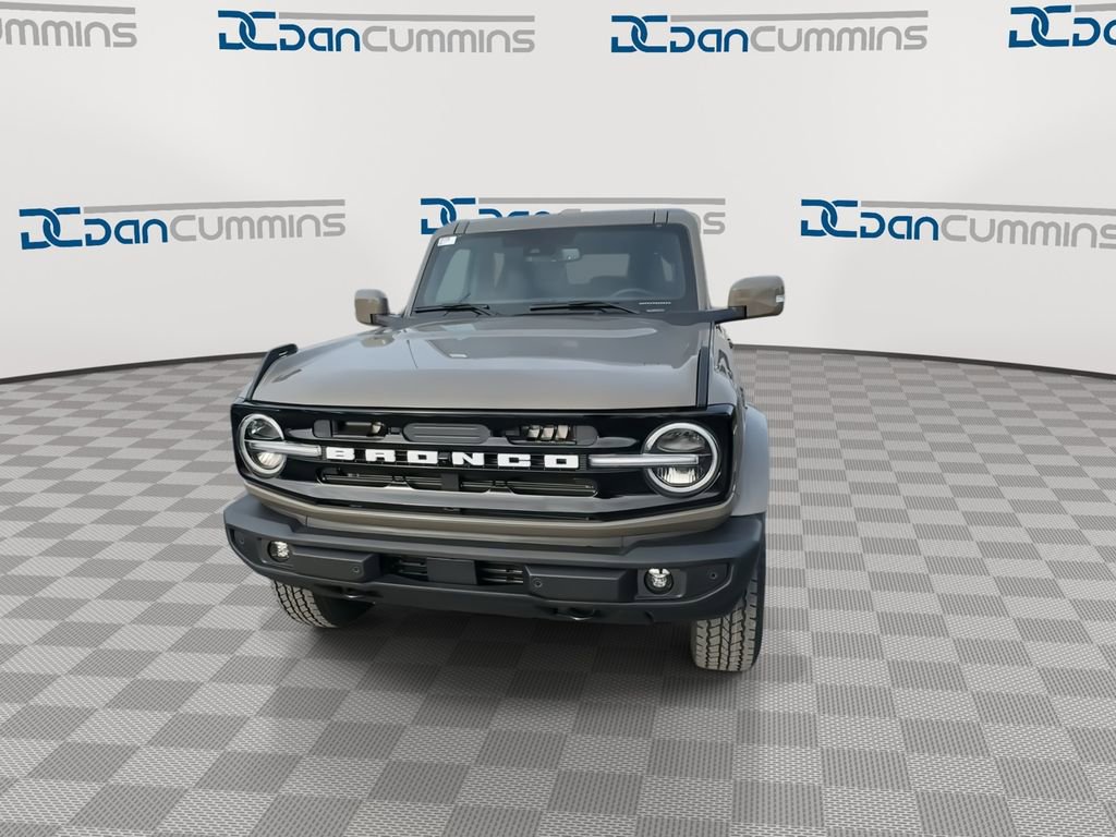 New 2025 Ford Bronco Outer Banks image 3