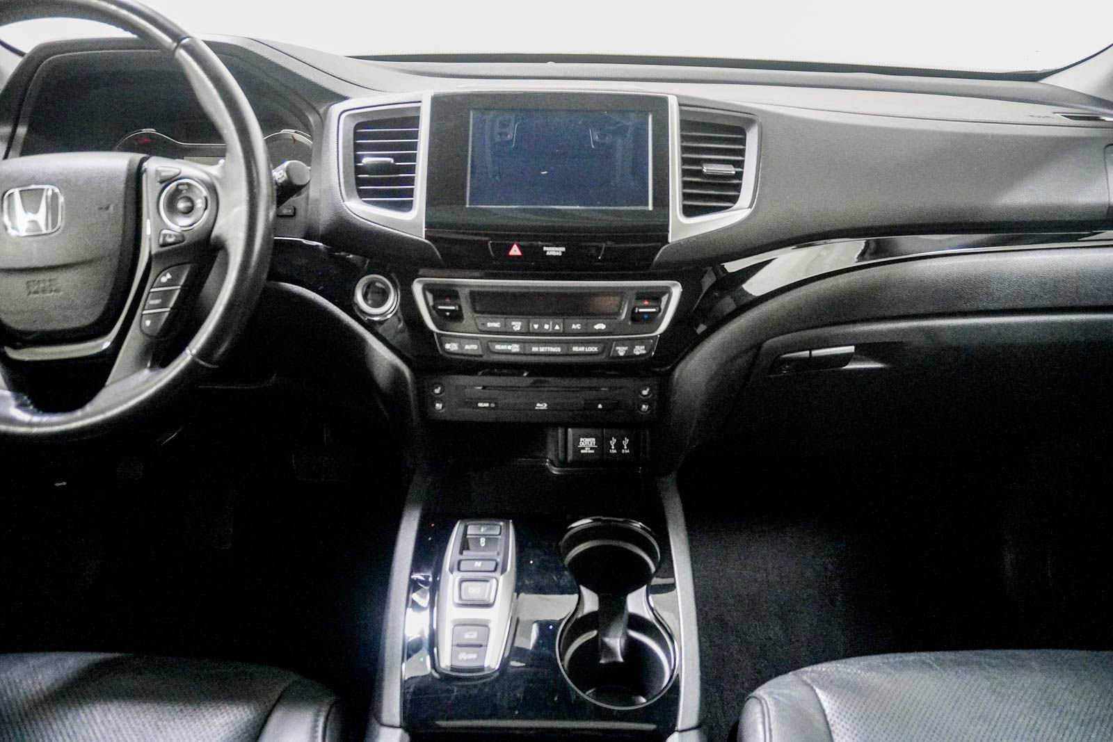 Used 2016 Honda Pilot Elite image 24