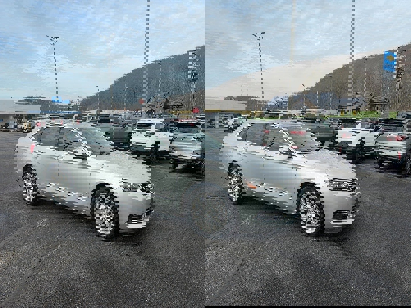 Used 2015 Chevrolet Impala LTZ image 1