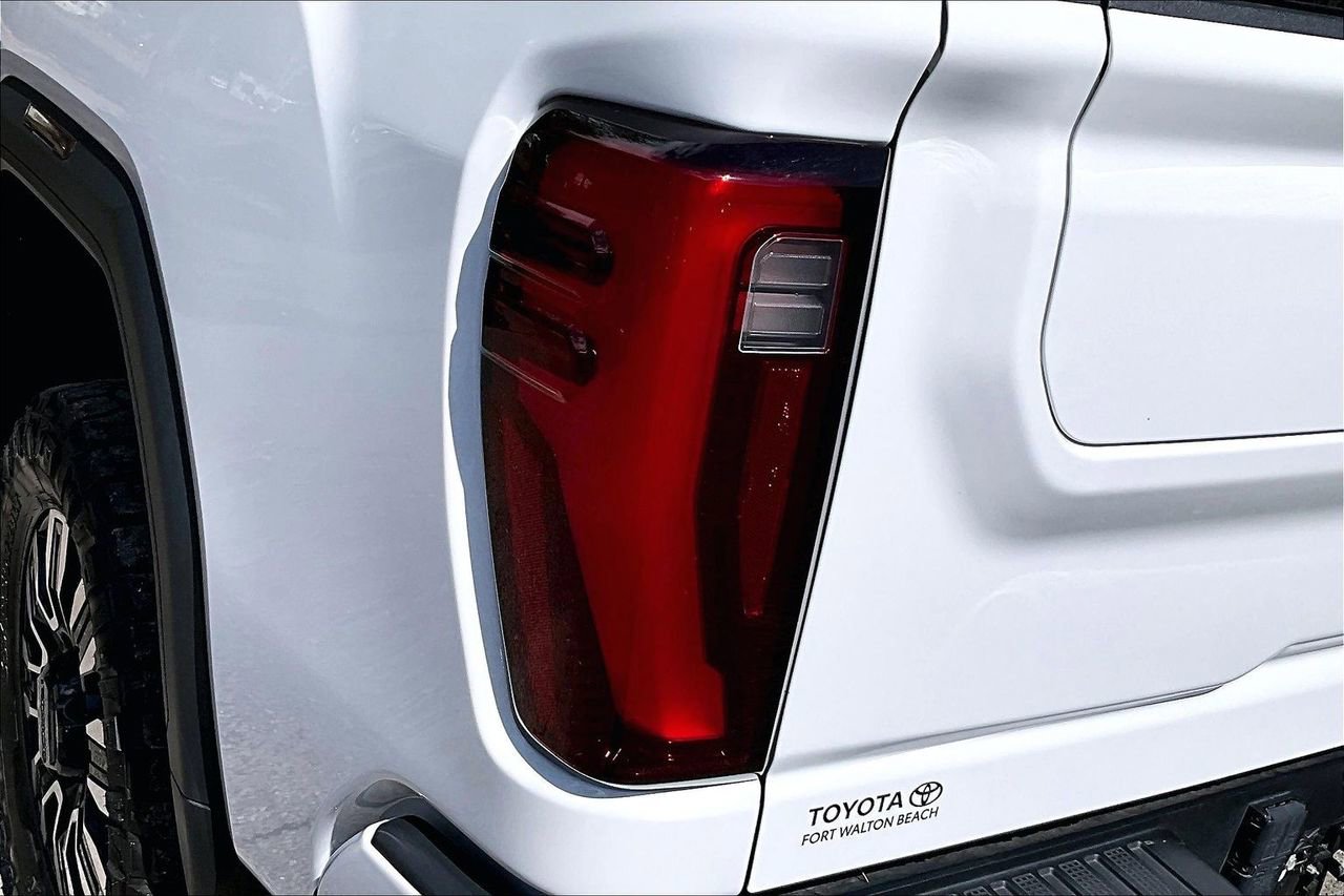 Used 2024 GMC Sierra 2500 Denali Ultimate image 20