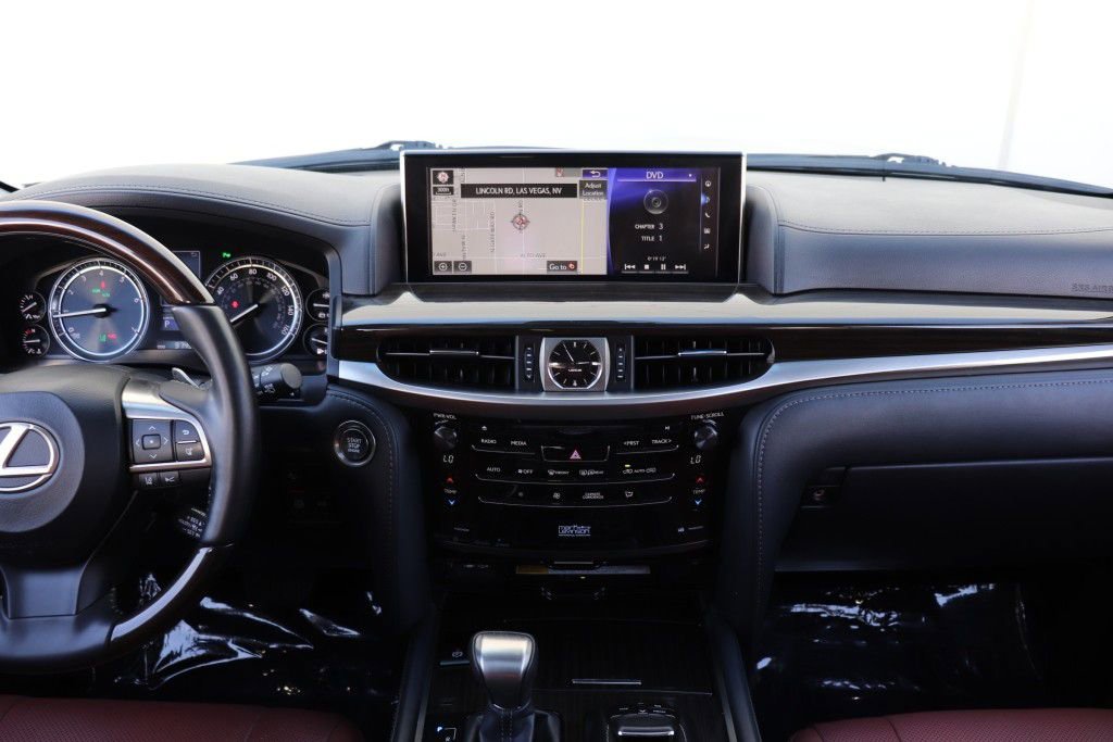 Used 2019 Lexus LX 570 4WD w/ Luxury Package image 48