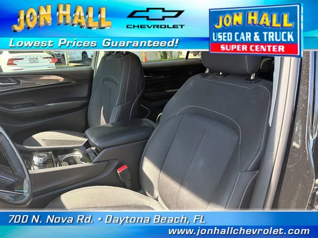 Used 2022 Jeep Grand Cherokee L Laredo w/ Luxury Tech Group I AWD/4WD image 18