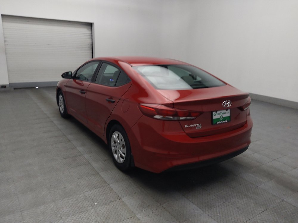 Used 2018 Hyundai Elantra SE FWD image 5