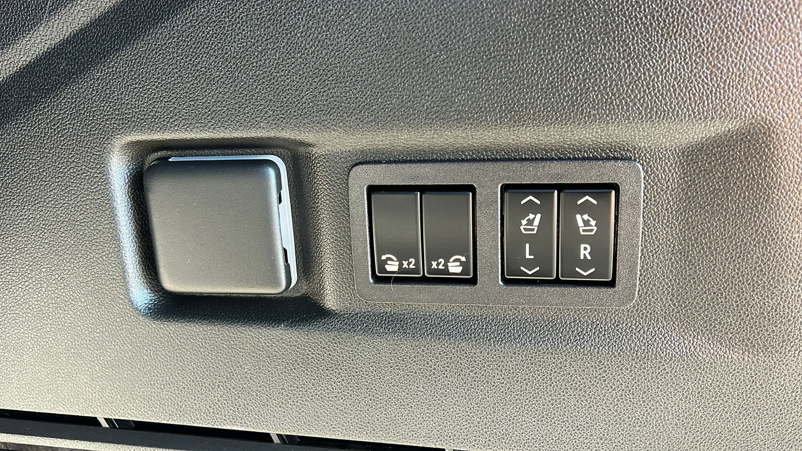 Certified 2023 Chevrolet Tahoe RST w/ RST Performance Edition image 13