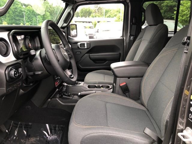 Used 2025 Jeep Gladiator Willys AWD/4WD image 17