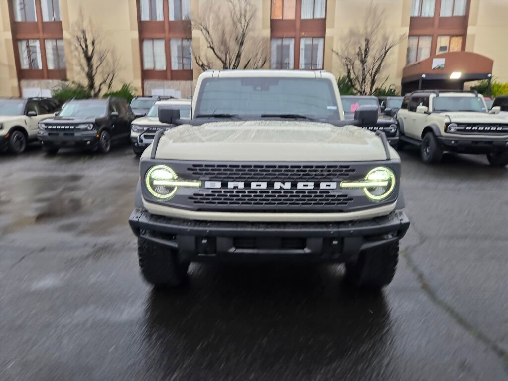 New 2025 Ford Bronco Badlands AWD/4WD image 2