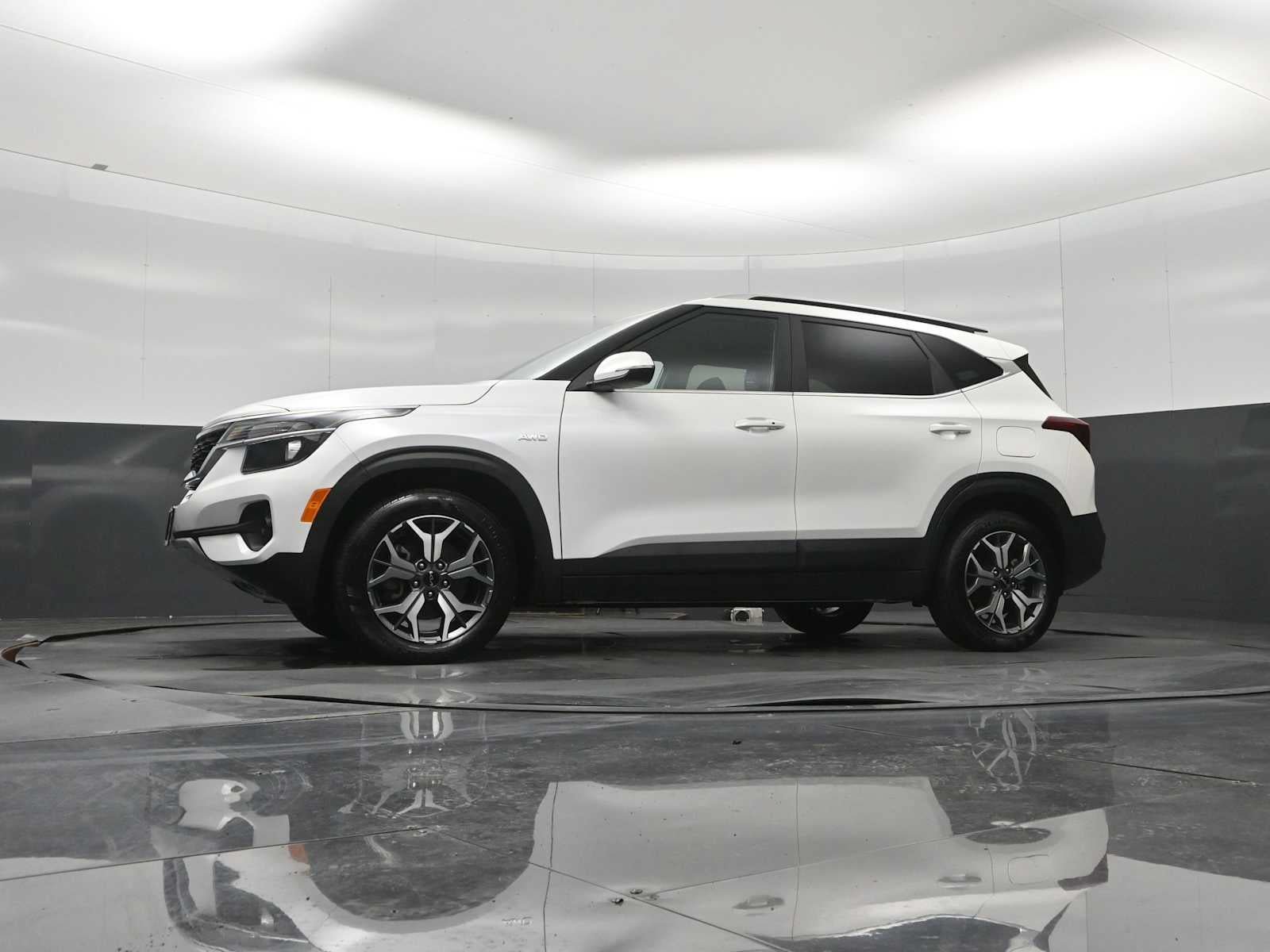 Used 2023 Kia Seltos EX AWD/4WD image 21
