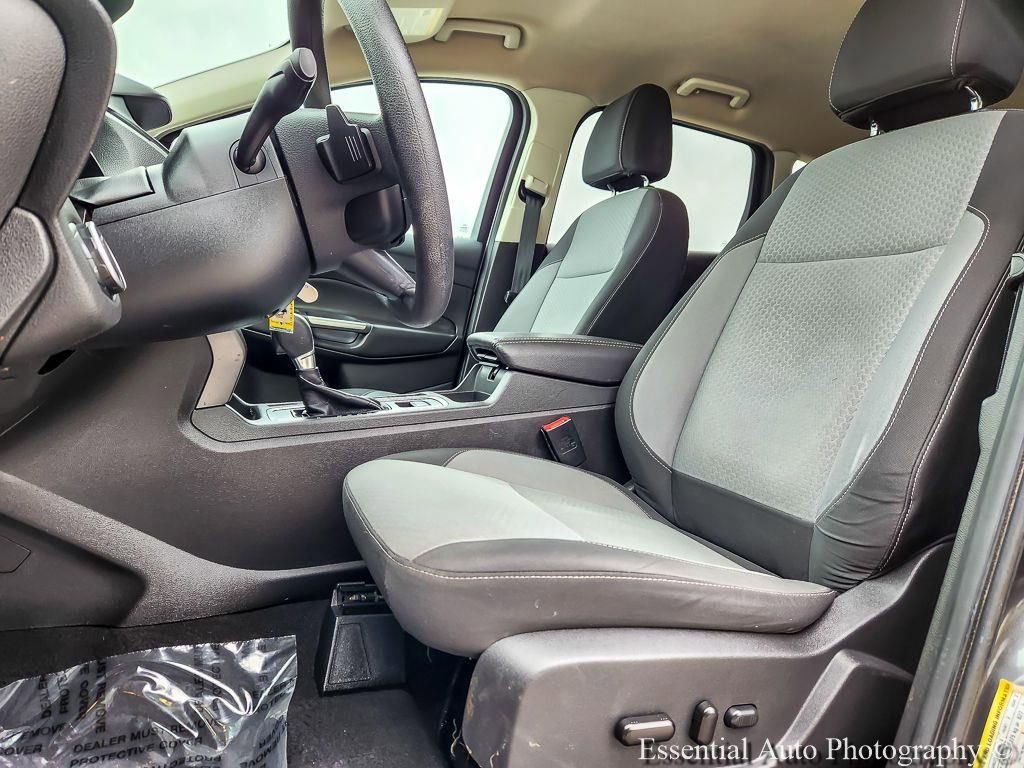 Used 2017 Ford Escape SE w/ Equipment Group 201A AWD/4WD image 10