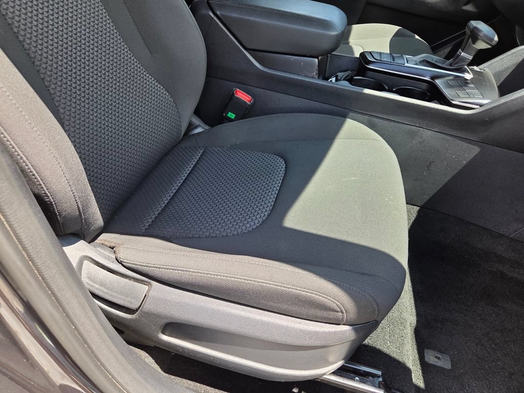 Used 2026 Kia Sportage LX FWD image 28