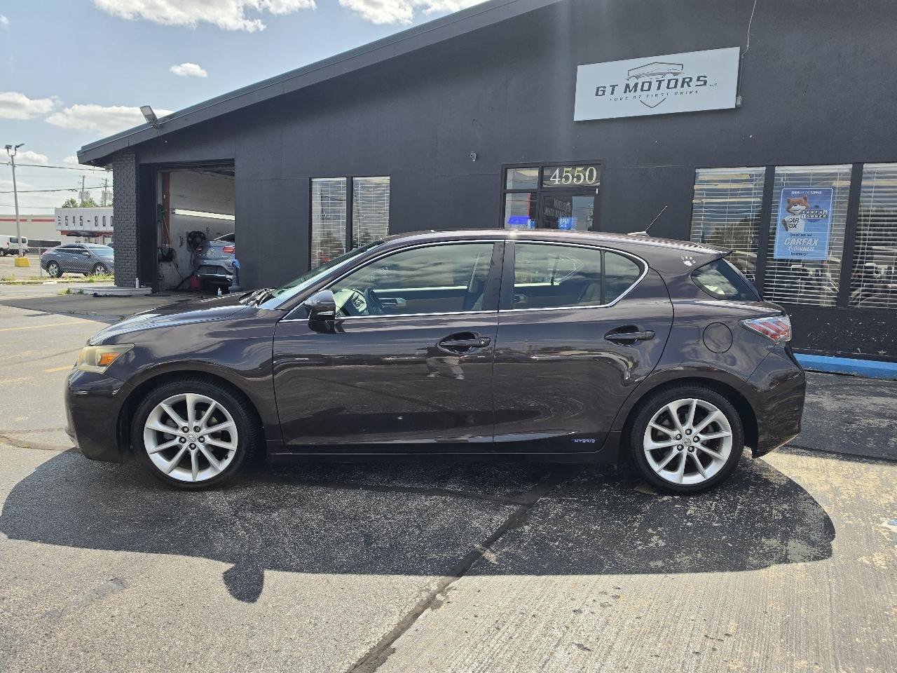 Used 2013 Lexus CT 200h w/ Premium Pkg w/Navigation FWD image 8