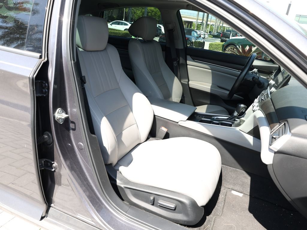 Used 2018 Honda Accord EX-L image 19