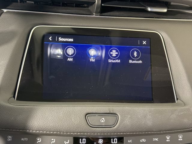 Used 2023 Cadillac XT4 Premium Luxury FWD image 5