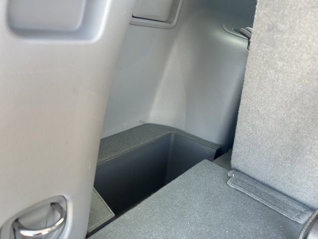 Used 2023 GMC Acadia SLT image 11