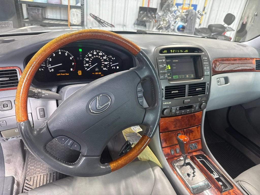 Used 2006 Lexus LS 430 RWD image 9
