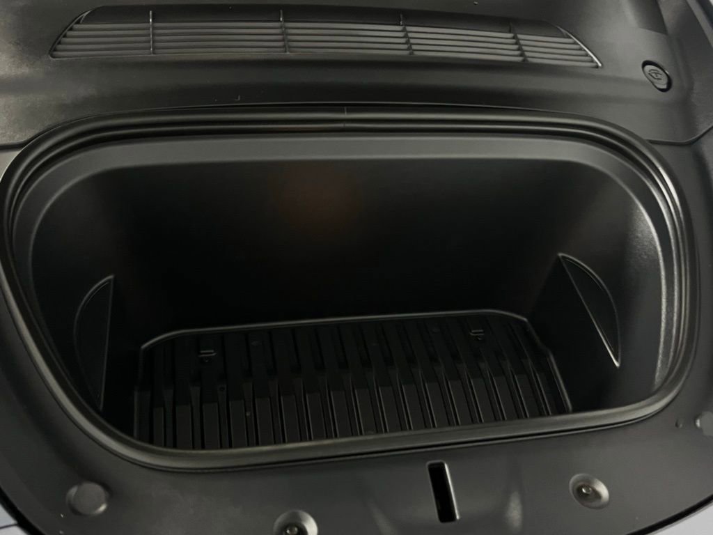 Used 2023 Tesla Model Y Performance image 31