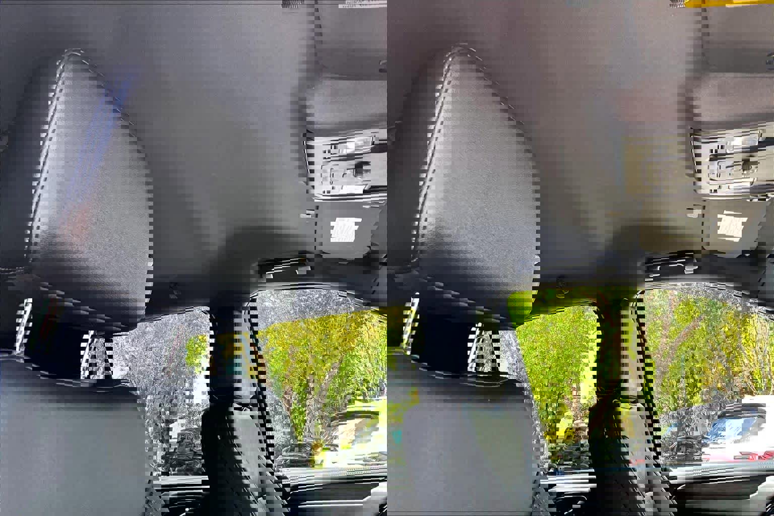 Used 2024 Chevrolet Suburban LT AWD/4WD image 14