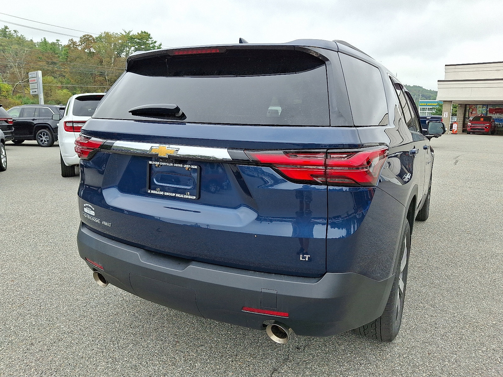 Used 2023 Chevrolet Traverse LT w/ LT Premium Package image 10