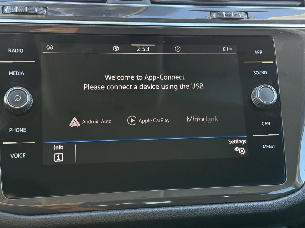 Used 2023 Volkswagen Tiguan SE image 12