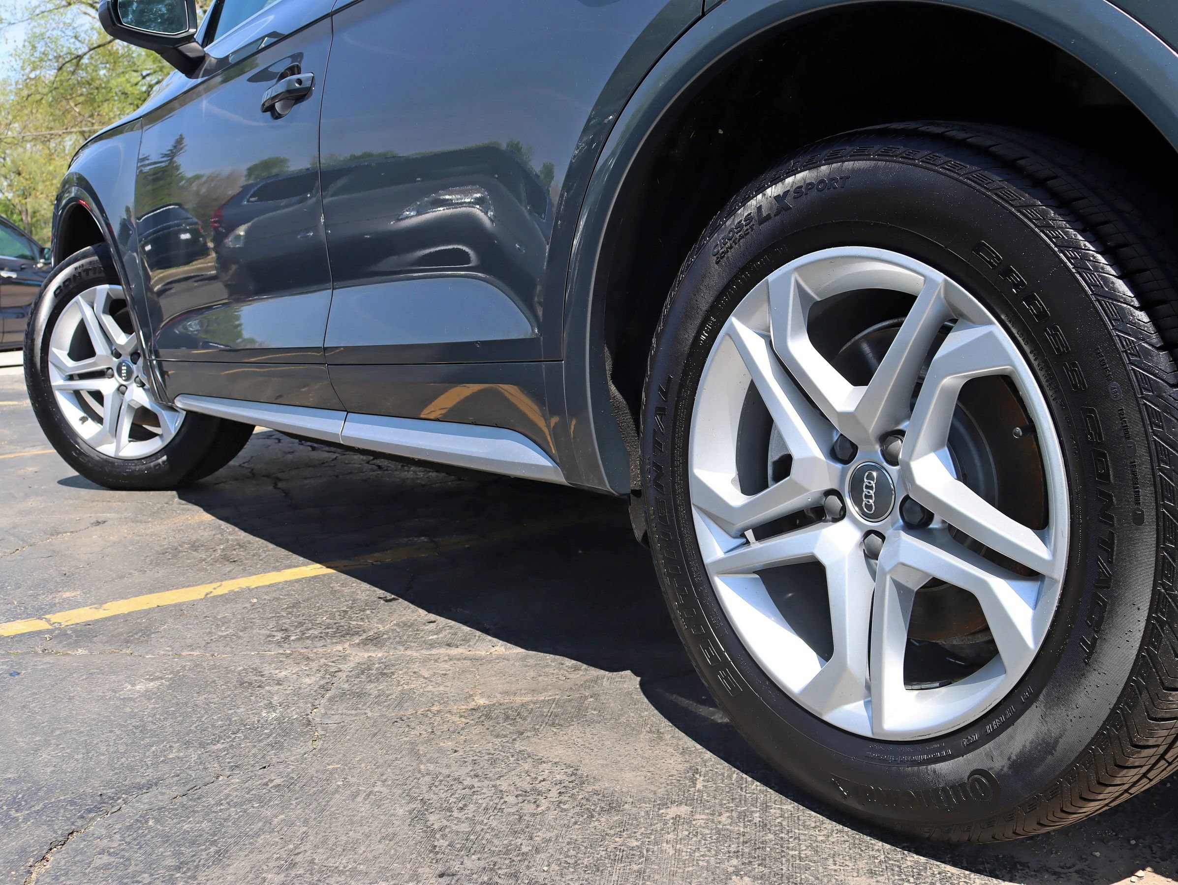 Used 2019 Audi Q5 2.0T Premium w/ Convenience Package AWD/4WD image 14