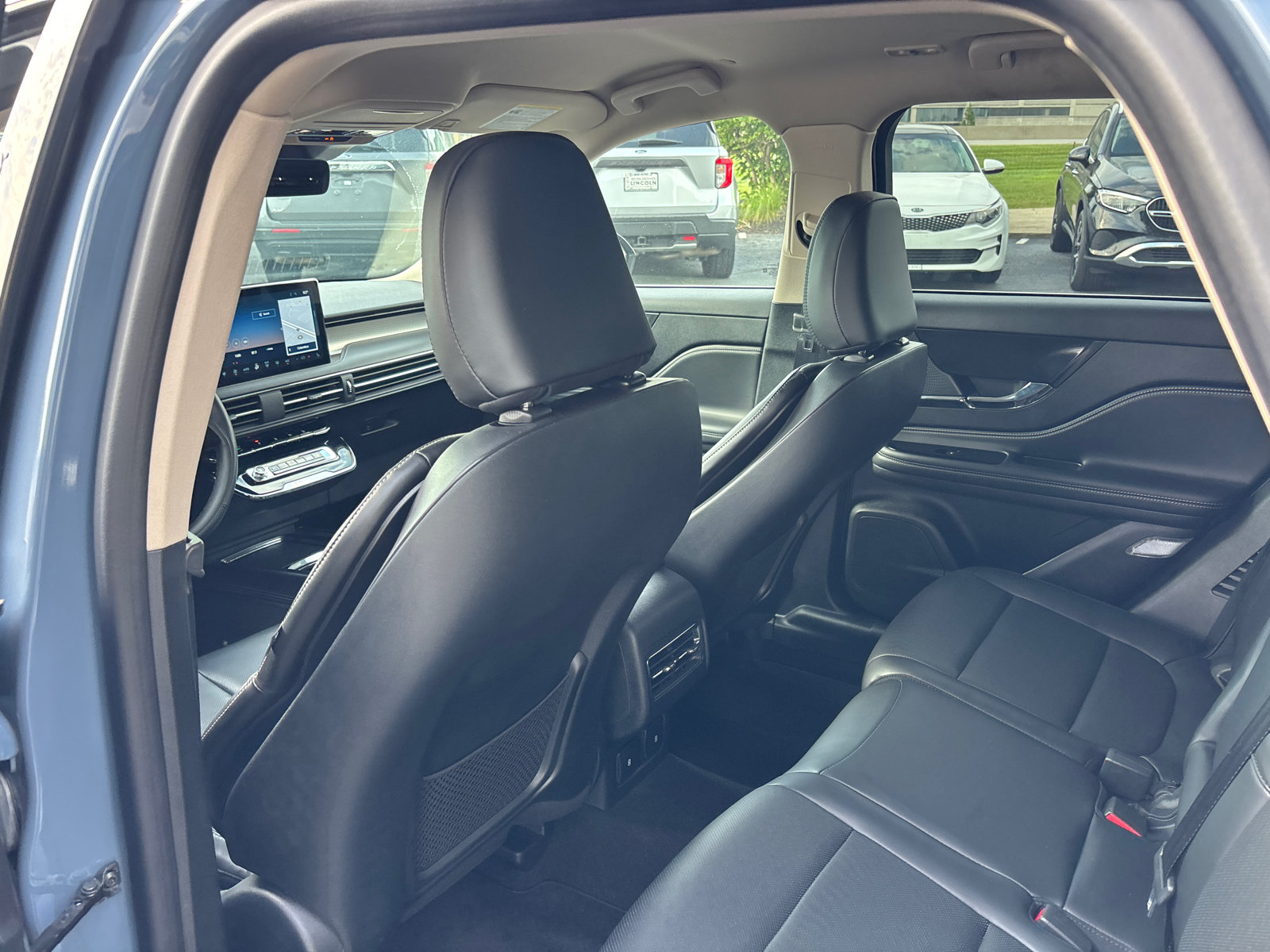 Used 2024 Lincoln Corsair AWD w/ Equipment Group 101A image 26