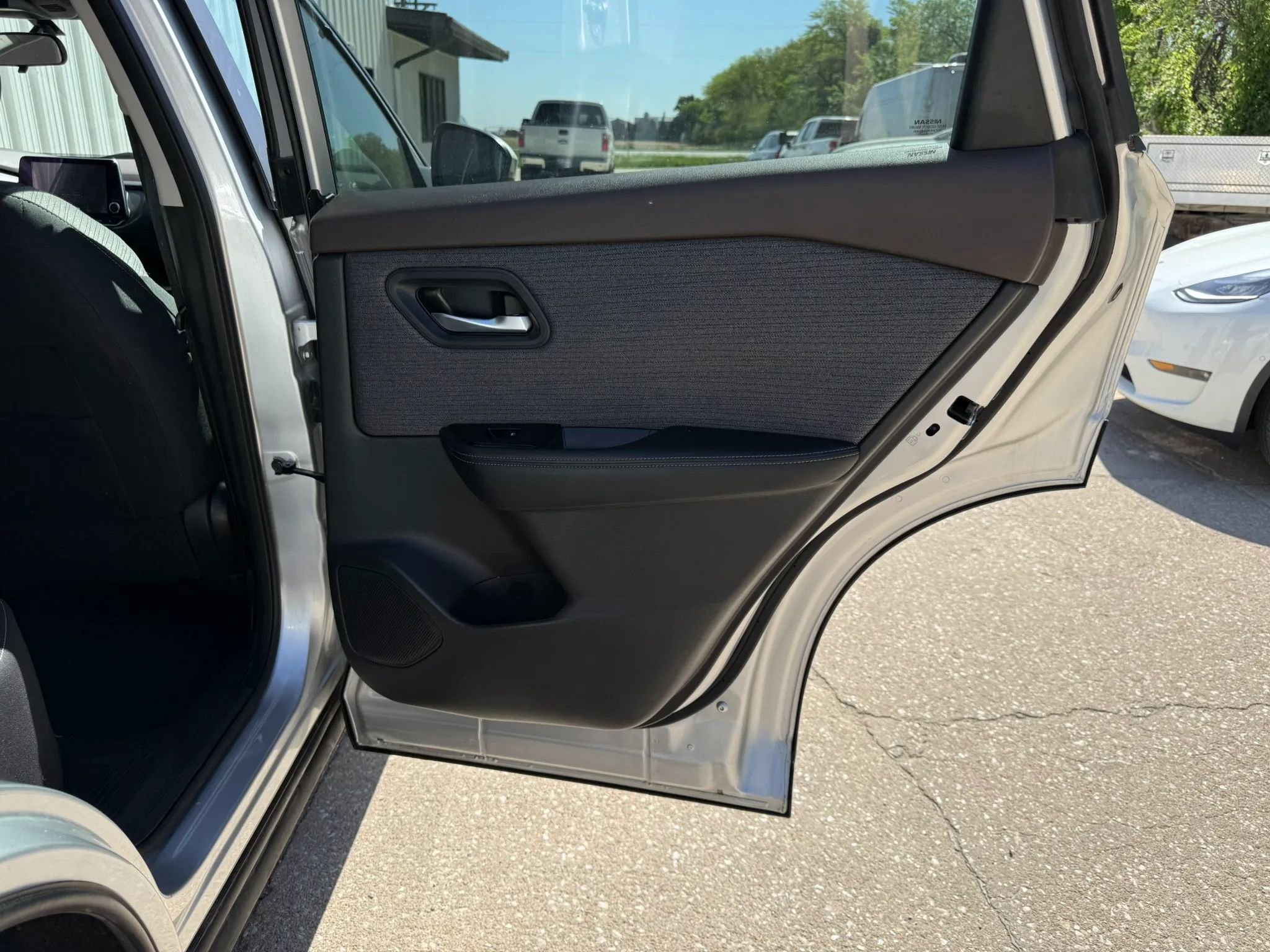 Used 2022 Nissan Rogue SV FWD image 10