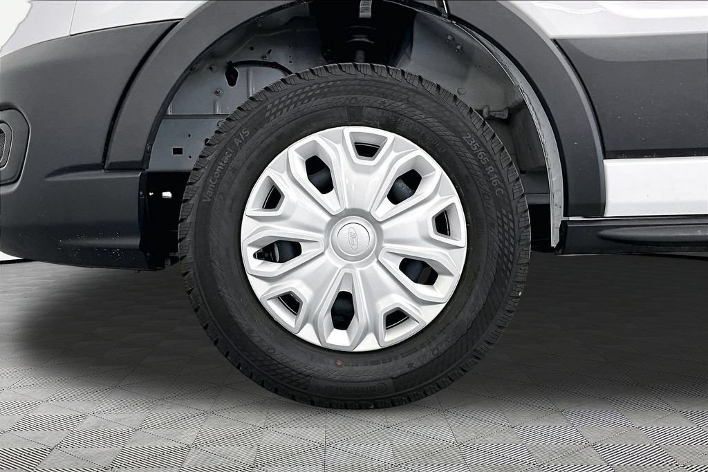 Used 2026 Ford Transit 150 Low Roof RWD image 9