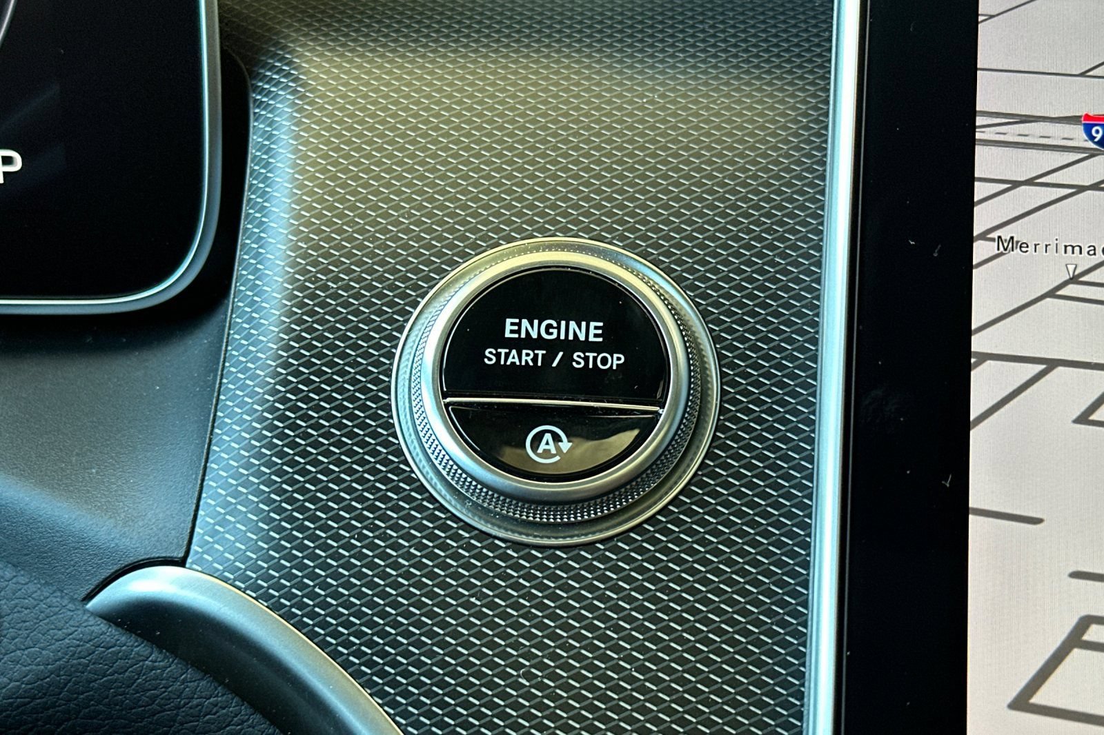 Certified 2024 Mercedes-Benz GLC 300 4MATIC image 29
