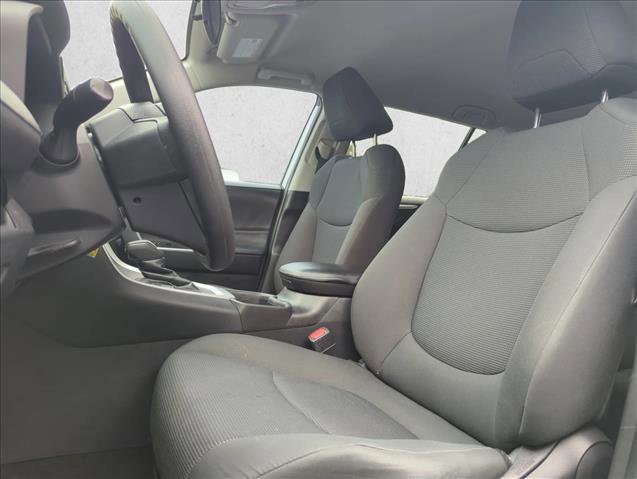 Used 2021 Toyota RAV4 LE image 19