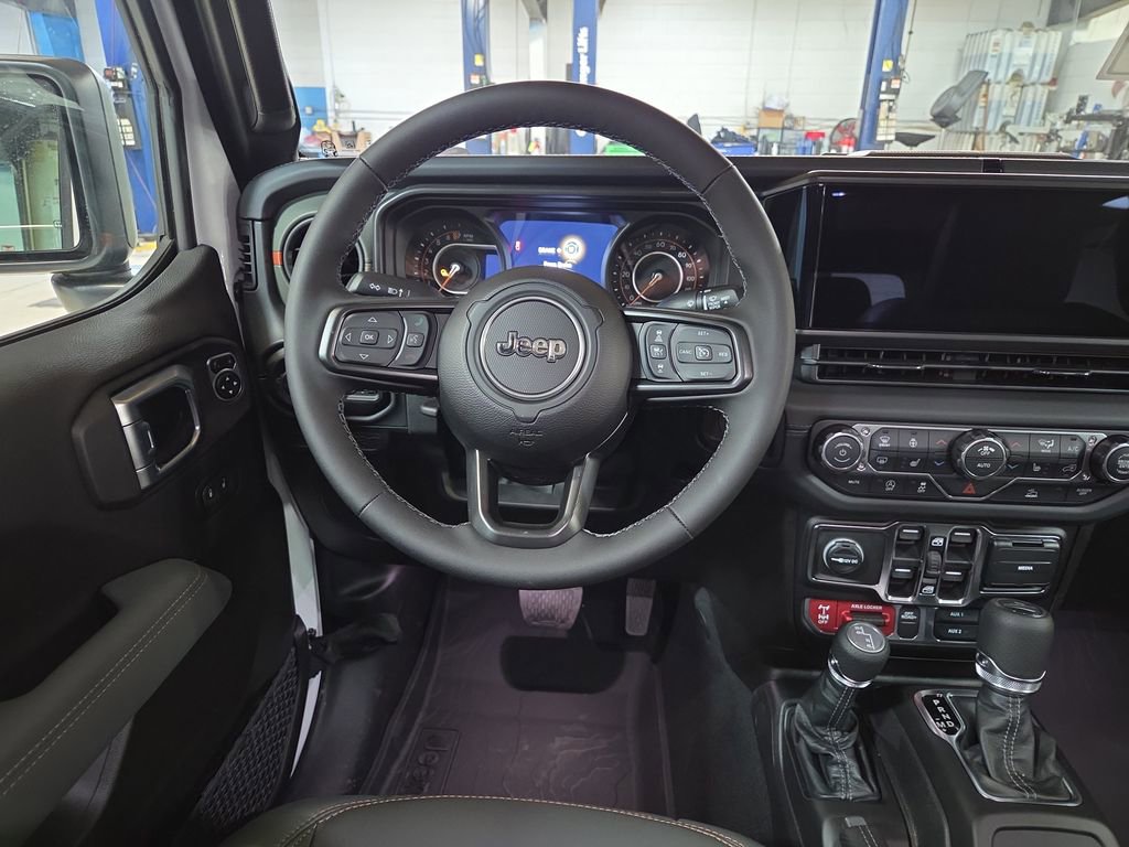 New 2026 Jeep Gladiator Mojave image 13