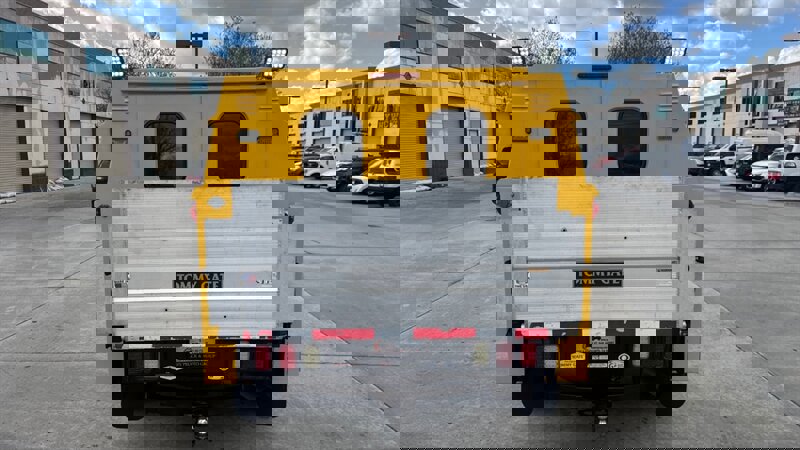 Used 2018 Chevrolet Silverado 3500 W/T AWD/4WD image 17