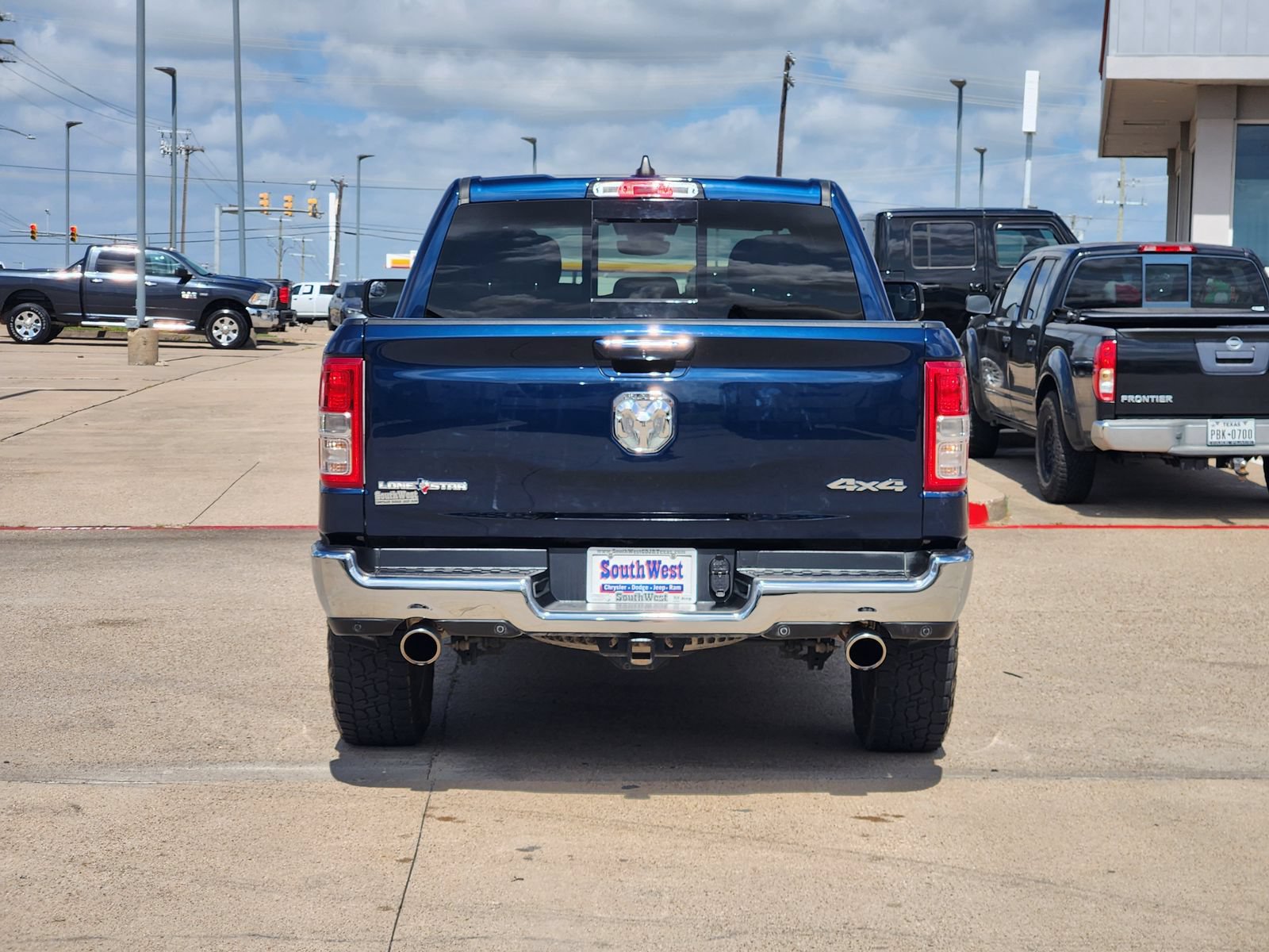 Used 2022 RAM 1500 Lone Star AWD/4WD image 8