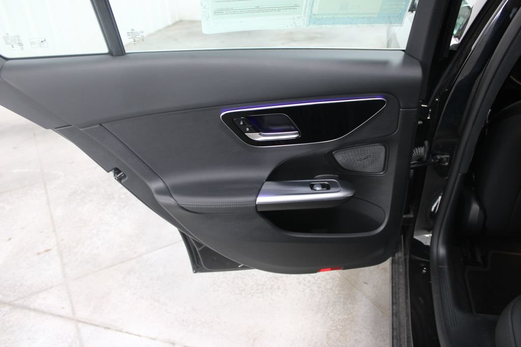 Used 2025 Mercedes-Benz C 300 Sedan image 20