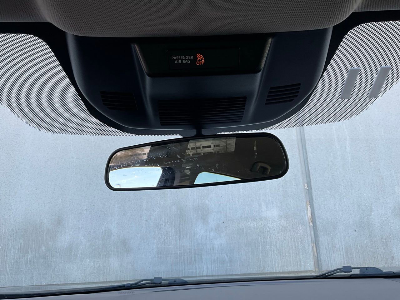 Used 2025 Nissan Rogue SV image 18