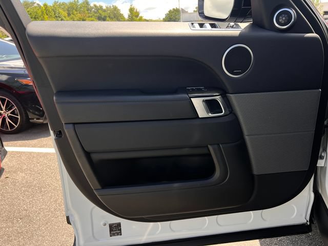 Used 2018 Land Rover Range Rover Sport HSE AWD/4WD image 10